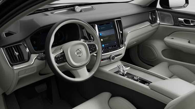 볼보 S60 다크 에디션 출시