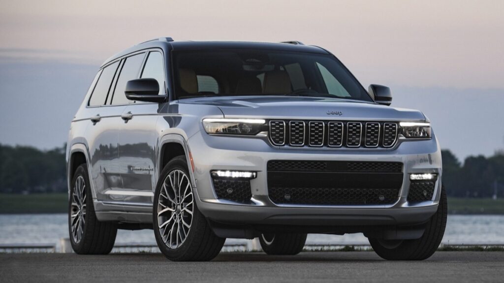 "너무 안팔려요.." 3천만원 대로 눈물의 폭탄 할인 선언한 외제차 6 지프