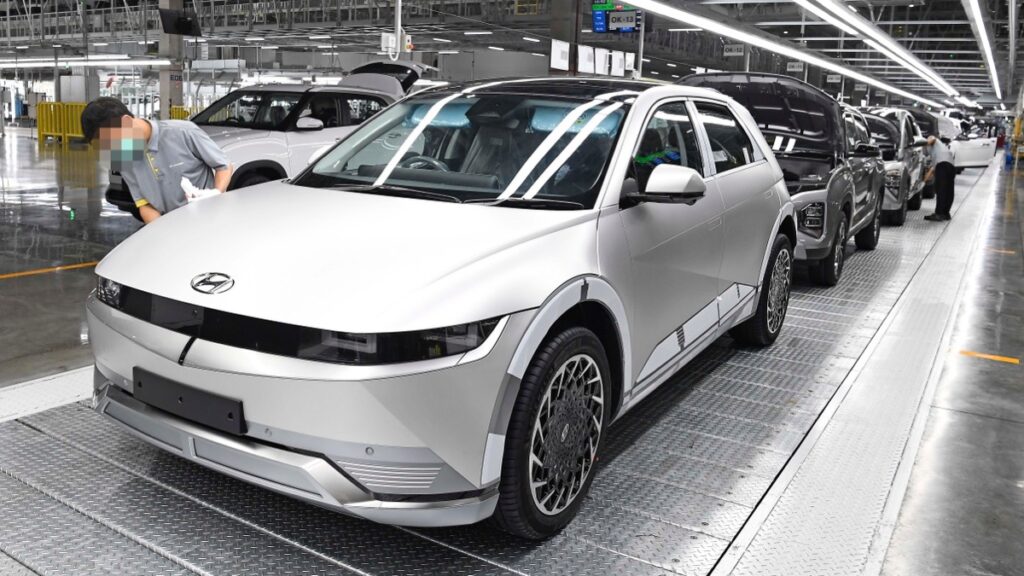 "순이익 30% 내놔" 현대차 노조가 사측에 요구하는 깜짝 놀랄 임금 조건 6 현대차 노조