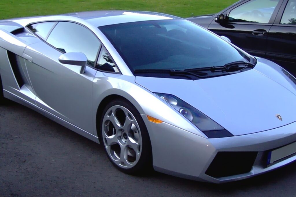 베컴의 04년식 람보르기니