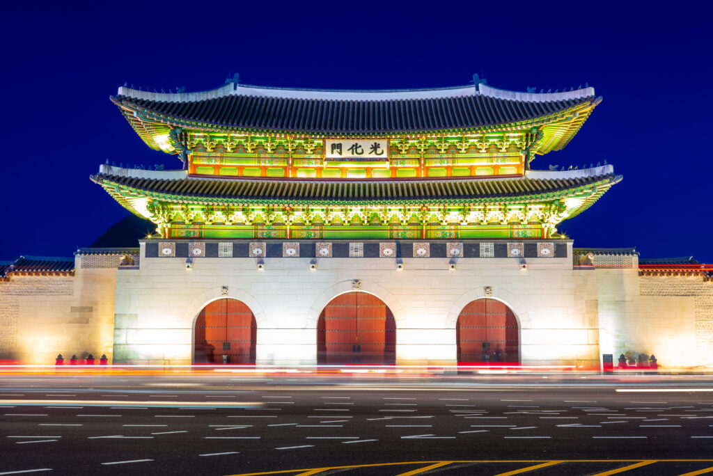 “부모 등골 어떡해요..” 늘어나는 경복궁 복구 비용,하루 얼만가 봤더니 ‘어머나’ 2 경복궁 복구 비용
