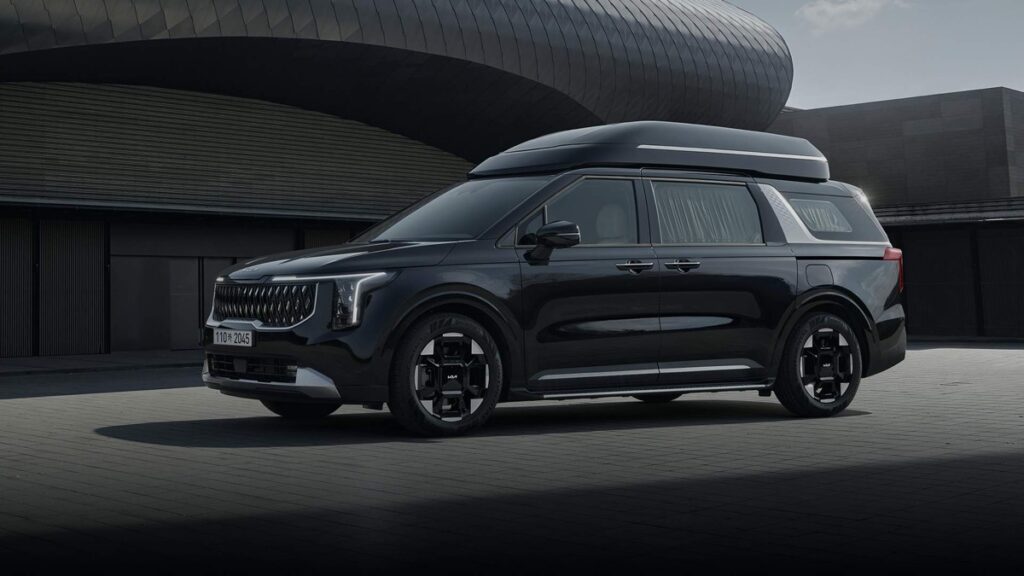 “달리는 호텔인데요?!” 장구의신 박서진, 그가 선물받은 리무진 자동차 클래스 5 박서진