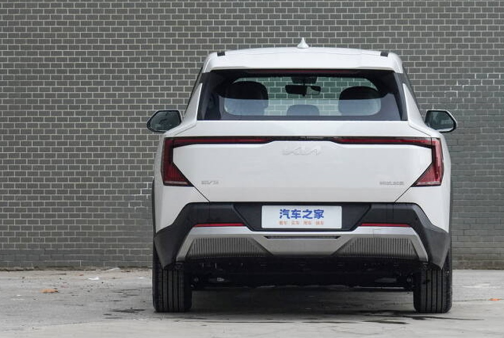 “2천만원대? 720km 맞나요?!” 중국에 먼저 출시한다는 기아 전기 SUV, 한국은 언제쯤? 6 기아 EV5 출시