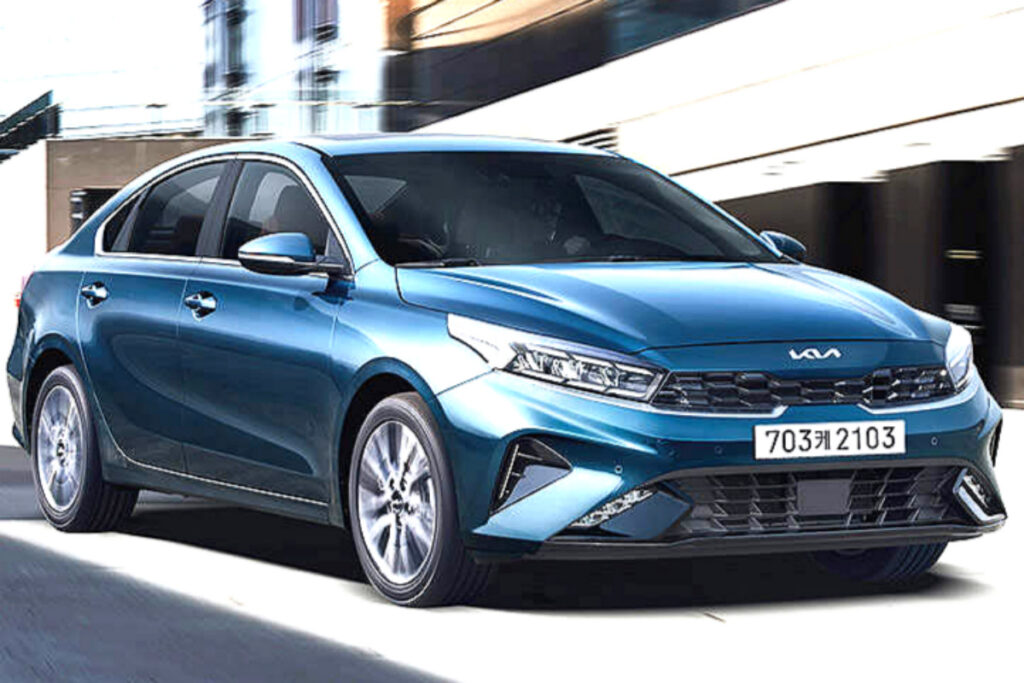 "이렇게 만들면 어떡해요?!" 기아 K4, 실내 유출에 2030 아빠들 총알 장전중 1 기아 K4 실내 유출