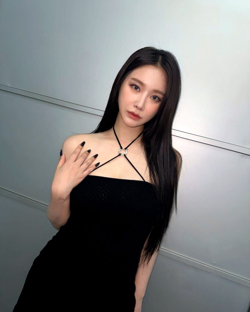 폭식하고 토해…사이다 같은 고음으로 유명한 여가수의 안타까운 근황 7 브브걸민영