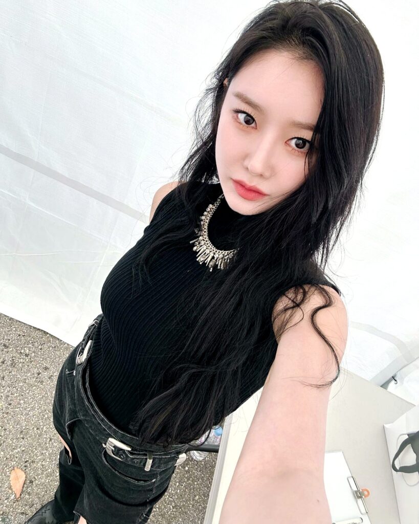 폭식하고 토해…사이다 같은 고음으로 유명한 여가수의 안타까운 근황 4 브브걸민영