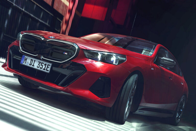 BMW i5 투어링 출시