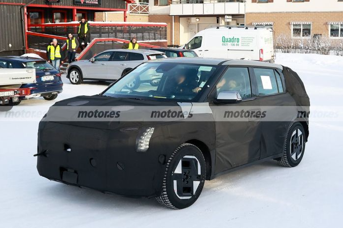 "니로 이제 어떡하죠.." 넘사벽 가성비로 팀킬각 재고 있는 기아 EV3, 결국 이렇게 나오나? 2 기아 EV3 출시