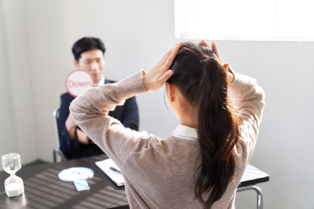 "사장이 명품에 미쳤어요"...1년 넘게 월급 못받은 직원의 한탄, 이게 대체 무슨일? 3 직원의 한탄