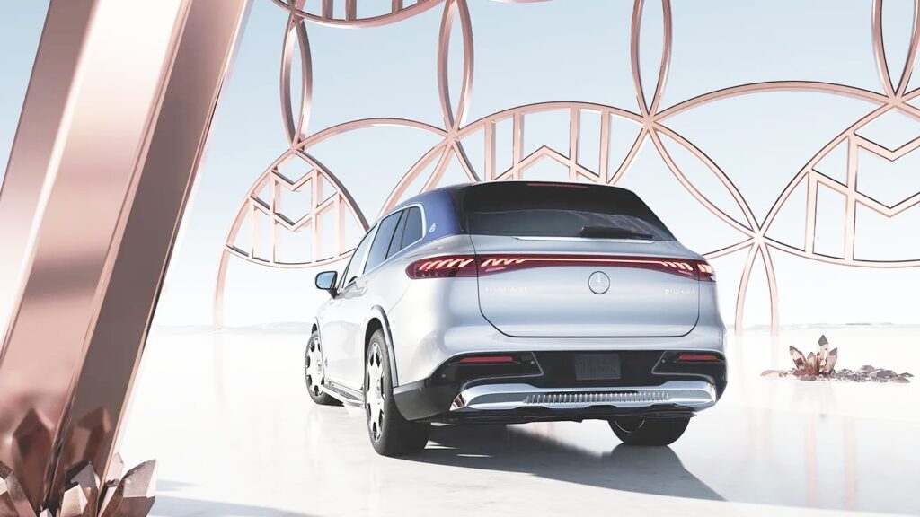 마이바흐 EQS 680 SUV 출시