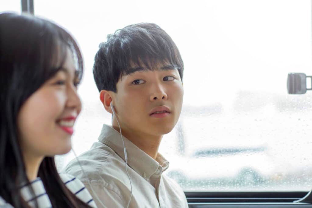 "남녀가 10시간 동안 같이? 절대 안돼!"...남편 출장 의심하는 아내에 누리꾼들 '어머나' 1 남편