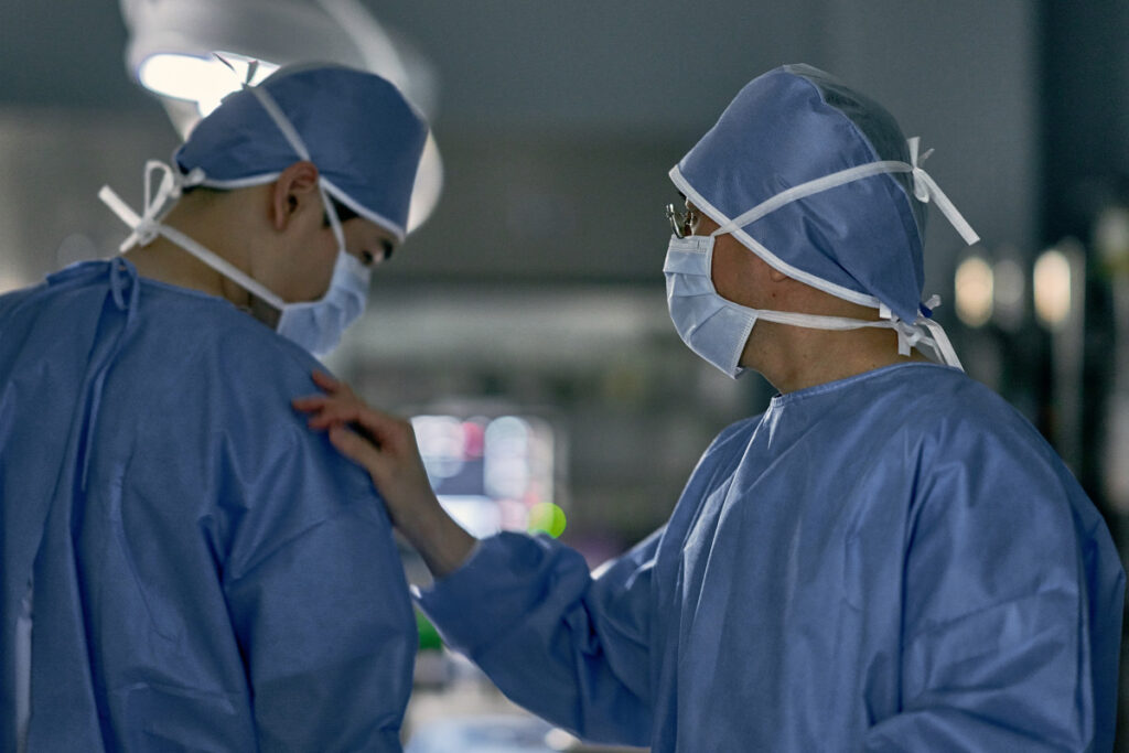 "이 상황에서 전 어찌하죠?"...복귀 원하는 전공의가 전한 의사 커뮤니티 근황 1 전공의