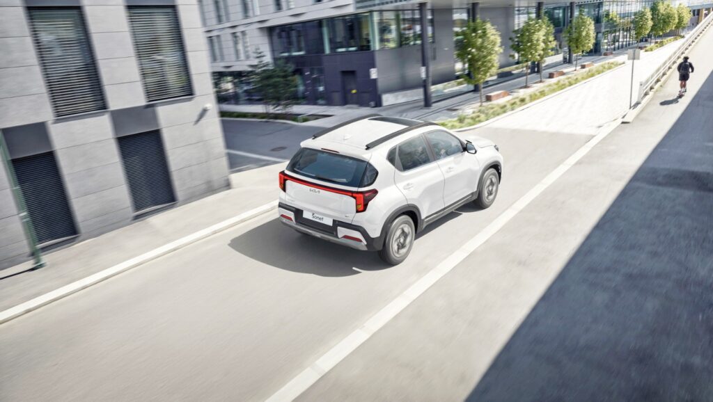 기아 쏘넷 출시