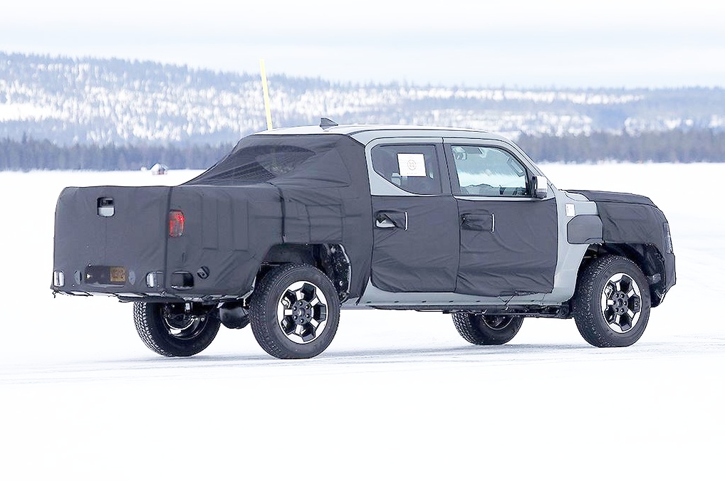 "이 스펙 실화?!" 출시 임박한 국산 정통 픽업, 실내 수준에 '어머나' 4 기아 타스만 스파이샷 공개