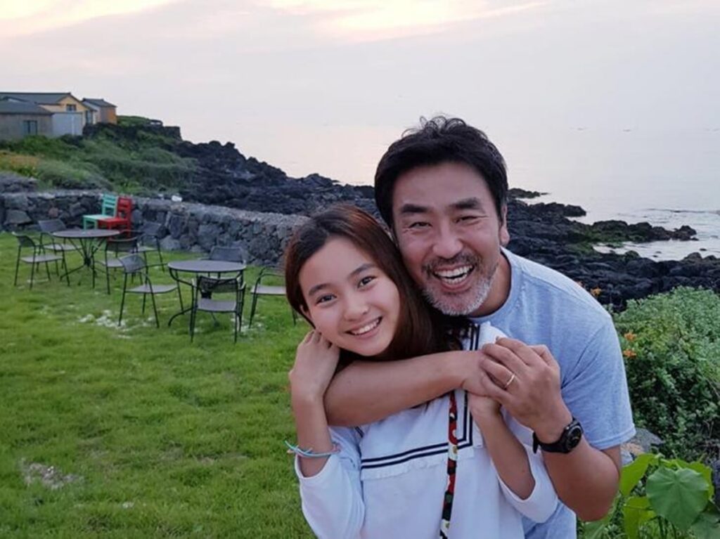 "정말 몰라보게 컸구나"..전국민 웃음꽃 피게 만든 아역배우 근황에 '어머나' 3 아역배우 근황