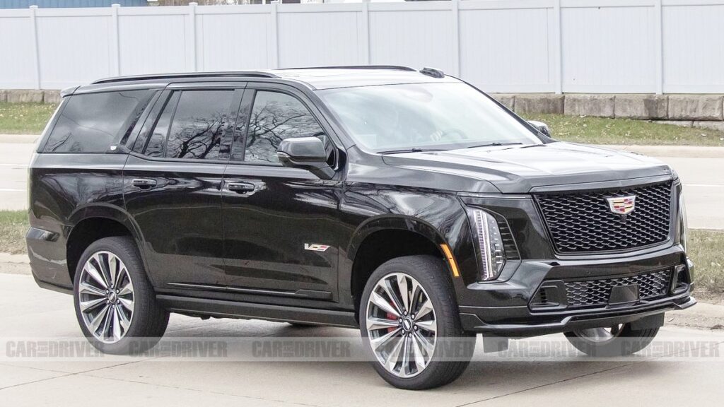 "SUV의 끝판왕 등장"…선공개한 캐딜락 에스컬레이드 V의 '미친' 존재감 3 캐딜락 에스컬레이드 부분변경 출시