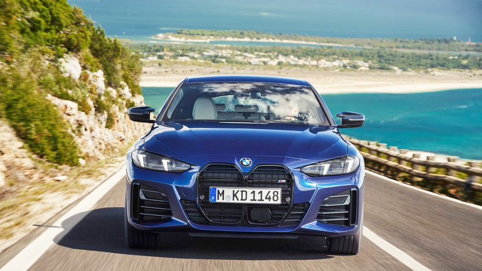 "역시 잘 팔리는 이유가 있었구나"..BMW 공개한 신형 세단, 키드니 그릴 클라스에 '깜짝' 2 BMW 4시리즈 그란쿠페 출시