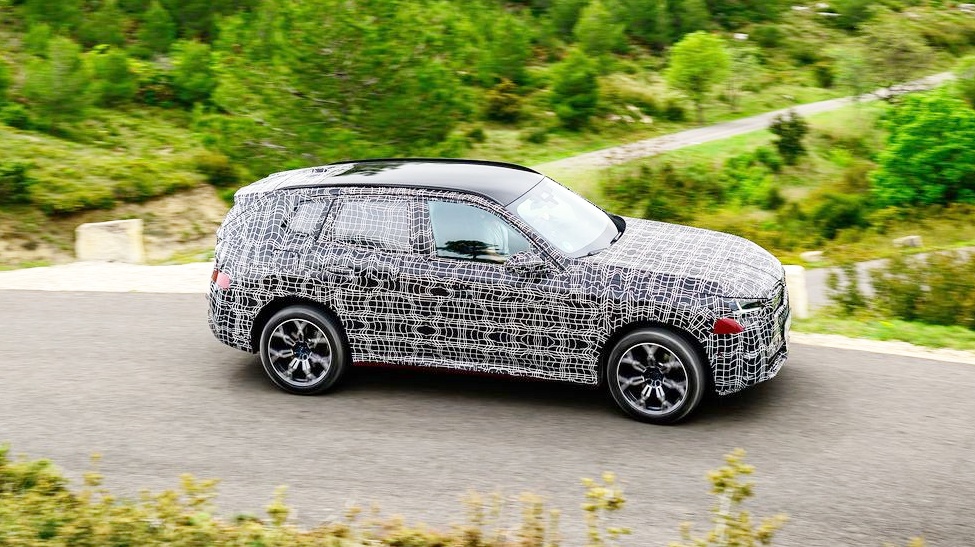 BMW X3 출시