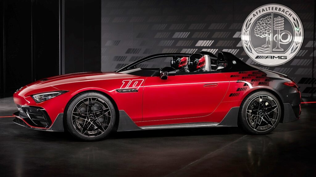 "돈 있어도 못산다"..전세계 딱 250대만 파는 초럭셔리 스포츠카, 아빠들 '난리' 2 벤츠 미토스 시리즈 모델 공개