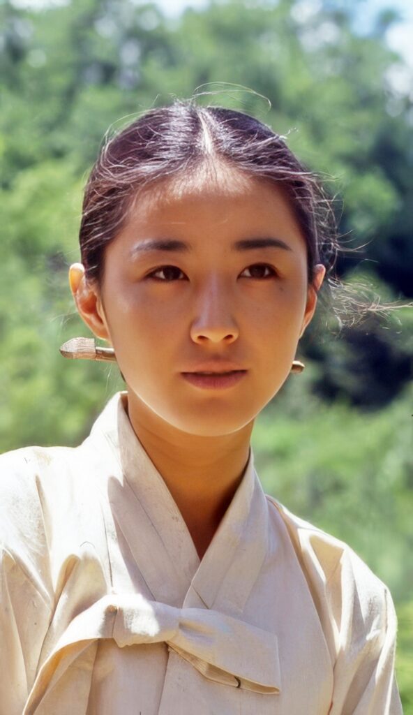 "이게 진정 모태 미인이지"..그때 그시절 성형 없이 모두의 마음을 사로 잡았던 여배우 3 이기선