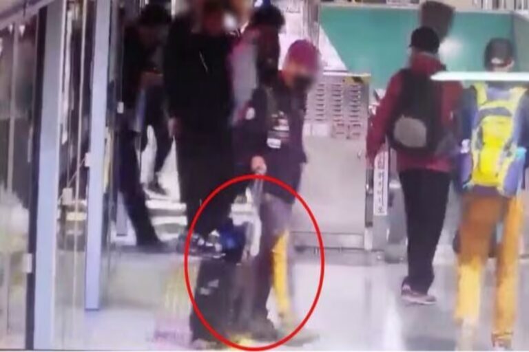 역사 내 CCTV