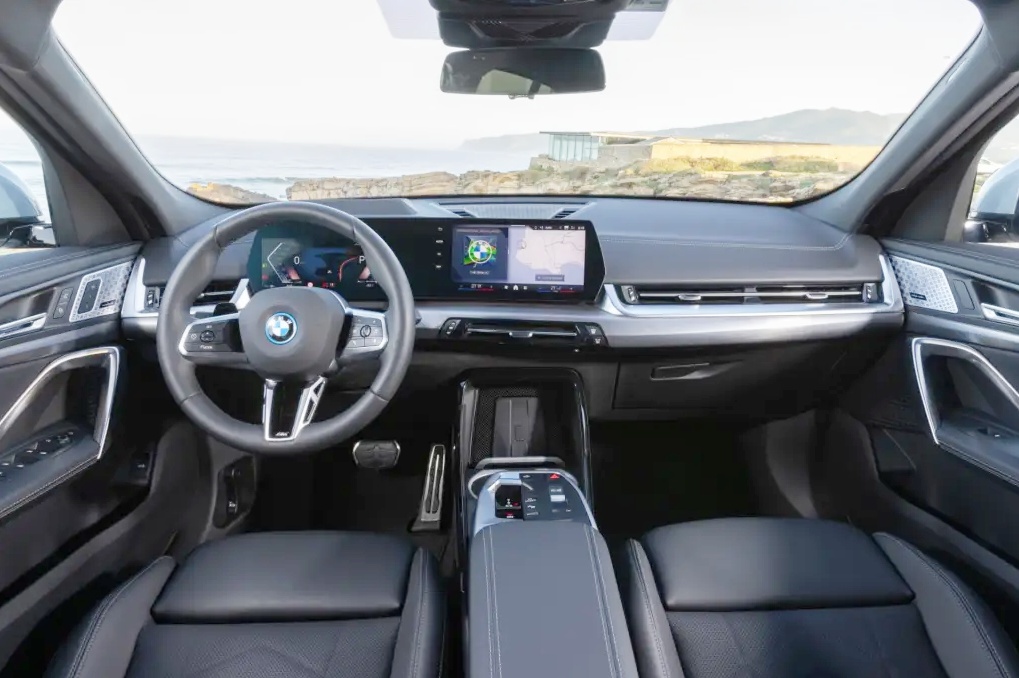 "입을 다물지 못했어요"..BMW iX2 한국 상륙 소식, 디자인 본 아빠들 '심쿵' 3 BMW iX2 출시