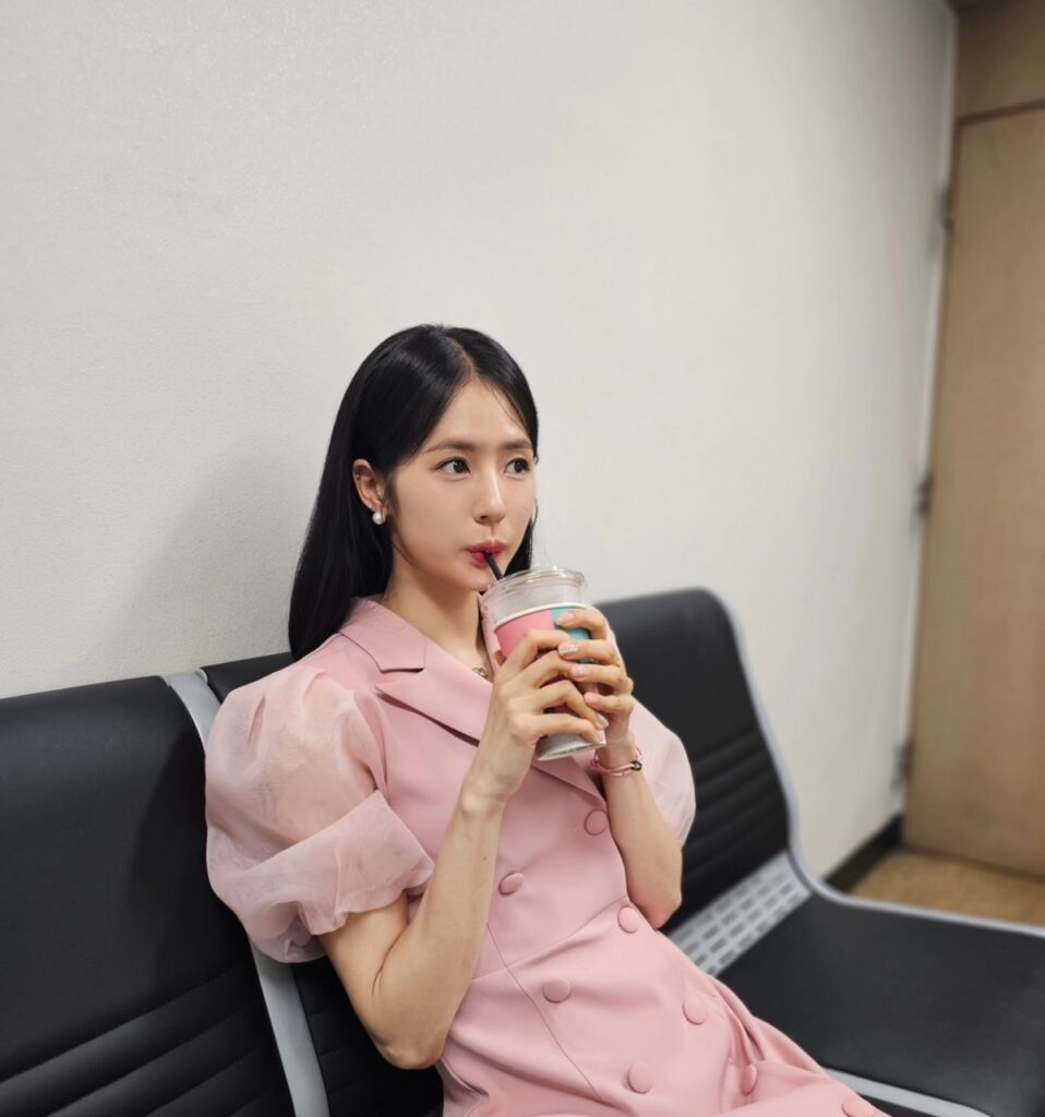 "이게 대체 얼마야?!"..'국민 치어리더' 박기량, 입 벌어지는 씀씀이에 '화들짝' 5 박기량