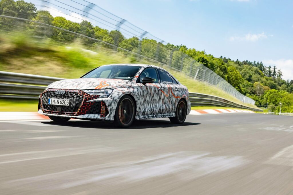 아우디 2025 RS3 출시