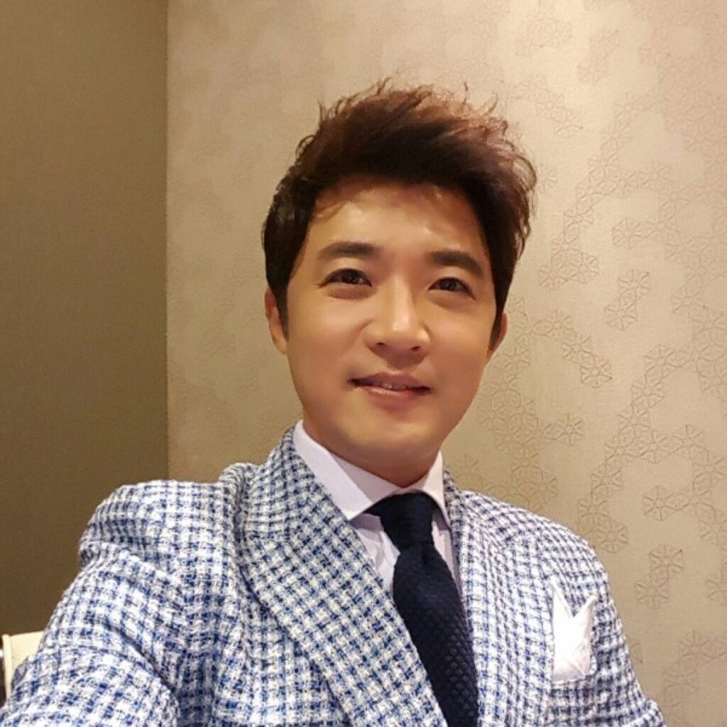 안재욱