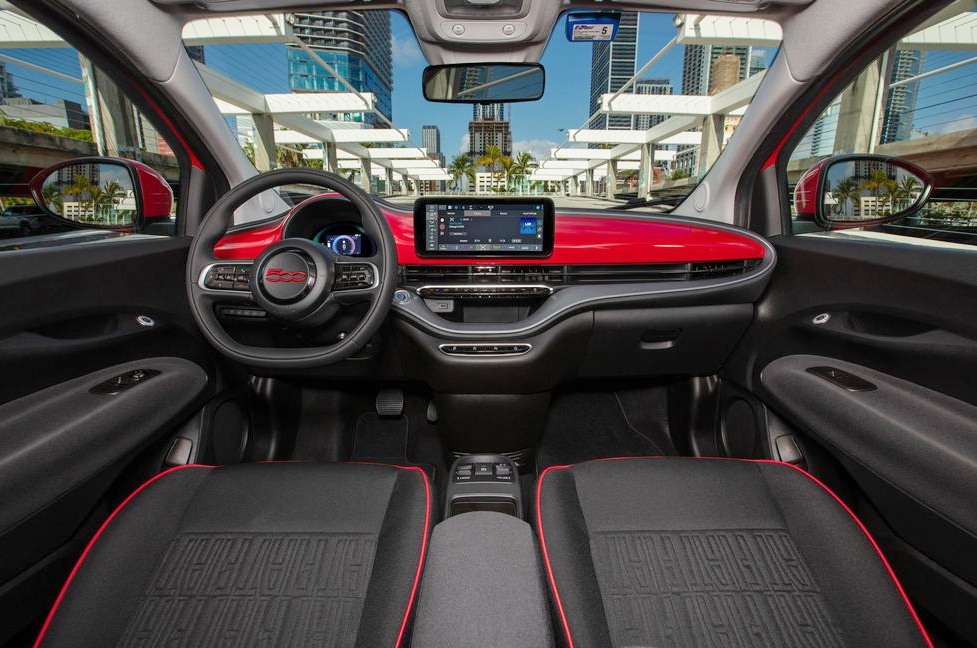 피아트 500 하이브리드 개발