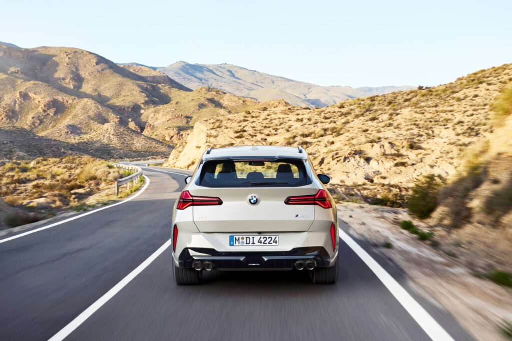 "확 바뀐 모습에 깜짝 놀랐다"..마침내 선보인 BMW 역작, 키드니 그릴 실화?! 3 2025 BMW X3 출시일