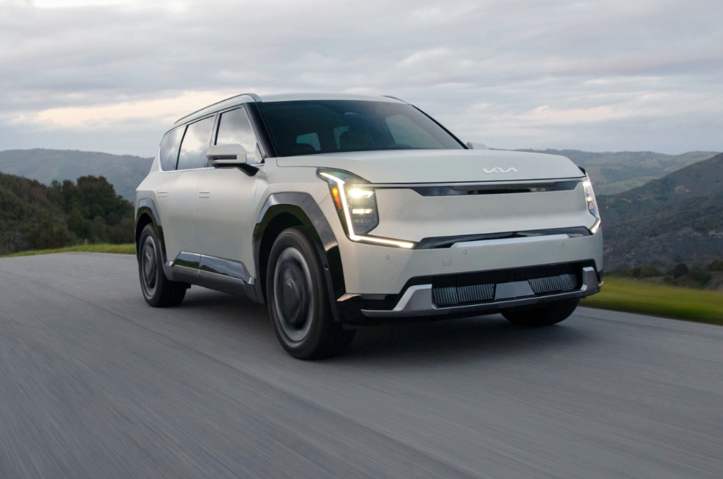 기아 EV9 3열 SUV 최고 모델 선정