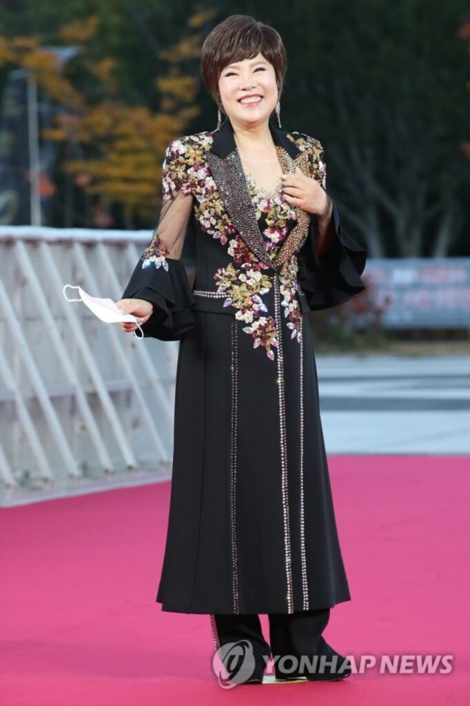김연자