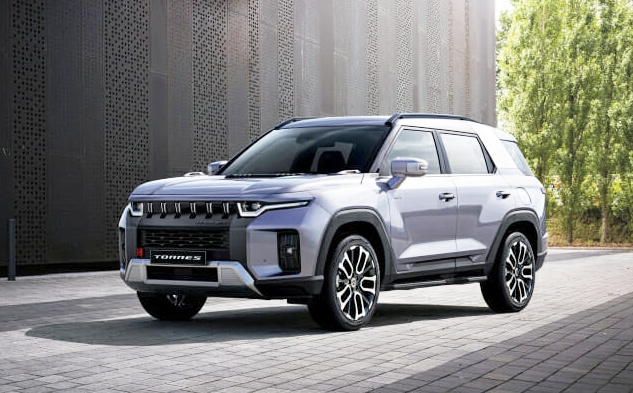 "사전 예약 7천대?!"..'손가락 논란' 르노 신차, KGM 토레스와 비교해보니 '깜짝' 3 토레스 사전계약