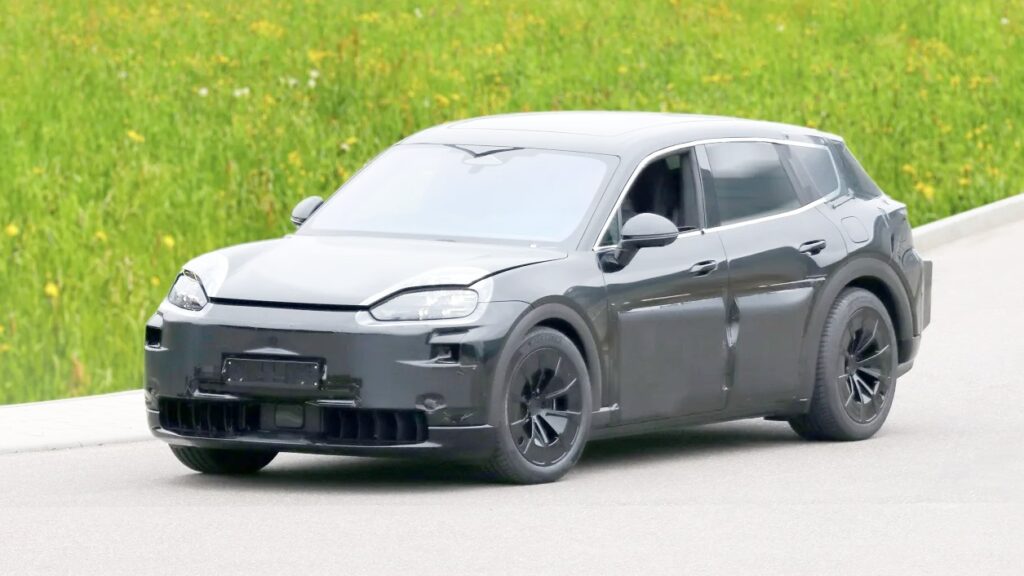 "펠리세이드, EV9 압도하겠네!" 대형 SUV 잘 팔리자 포르쉐, 결국 결단 내렸다 2 포르쉐 K1 2027년 출시
