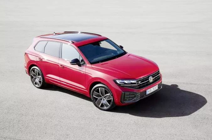 "우루스 대신 이거라도 사야죠" 가성비 끝판왕 SUV 공개, 아빠들 '환장' 3 폭스바겐 투아렉 사전 계약