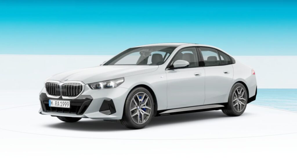 "BMW 잡아야죠".. 벤츠 신형 자동차, 위기감 느끼고 결단 내렸다 5 BMW 판매량