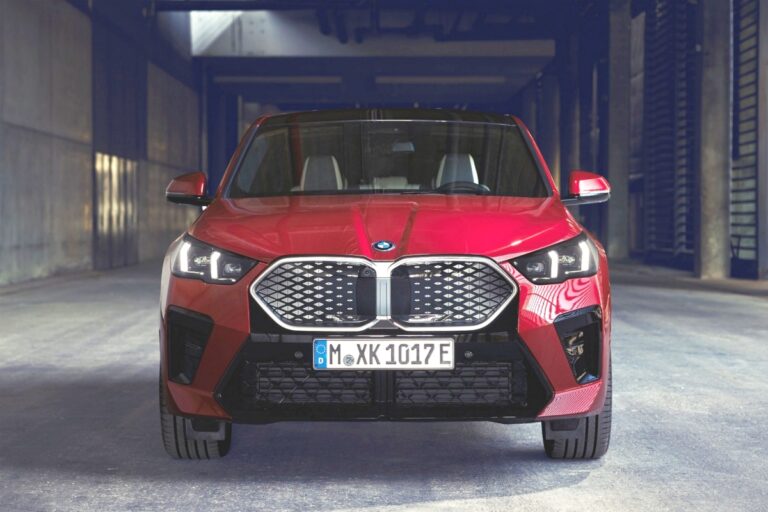BBMW iX2 출시