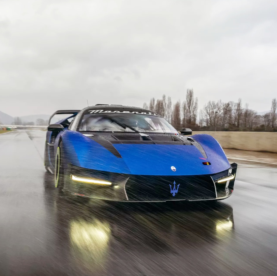 마세라티 MC20 슈퍼 스포츠카 공개