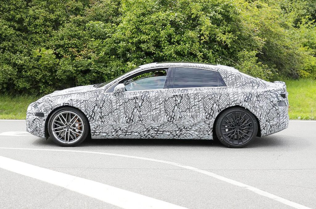 메르세데스 AMG C클래스 전기차 포착