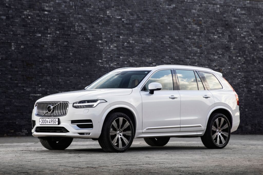 볼보 XC60 연식변경 모델 출시, 저공해 2종 인증 획득 2 볼보 XC60 신형 출시
