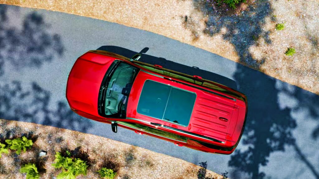 "펠리세이드? 이 車면 부럽지 않다" 도로가 꽉 찬다는 SUV, 대체 뭐길래? 4 쉐보레 2025 트래버스 하이컨트리 출시