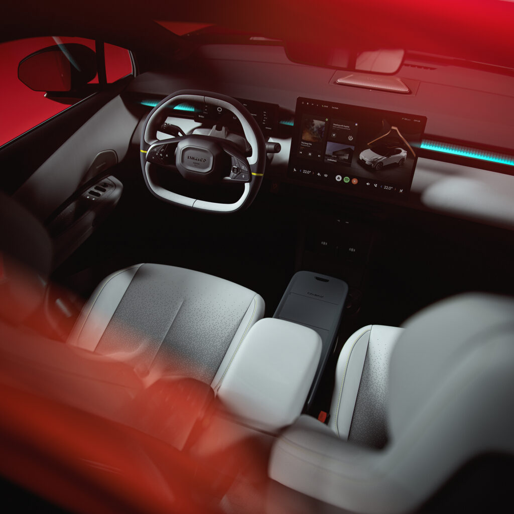 "제가 알던 볼보 맞나요"… 확 바뀐 신차 디자인, 아빠들 '화들짝' 4 볼보 지리자동차 02 출시