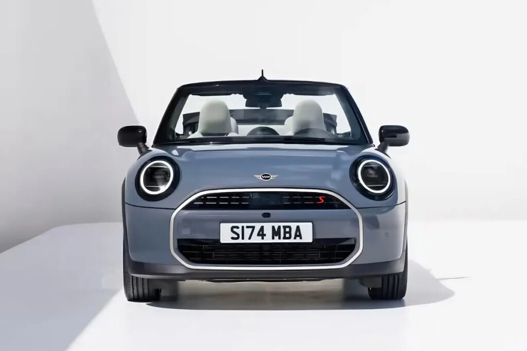 "BMW 마지막 내연기관 모델"...신형 미니쿠퍼 컨버터블 공개 2 컨버터블 (2)