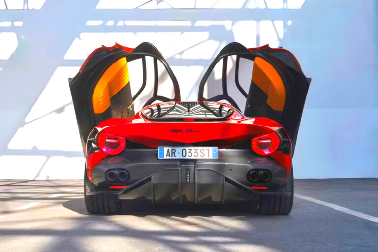 Alfa Romeo Stradale High Speed Test