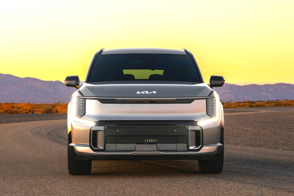 오매불망 기다렸는데 "드디어 나왔다"… 508마력 괴물급 성능의 SUV 1 Kia 2024 LA Auto Show EV9 GT Unveiled