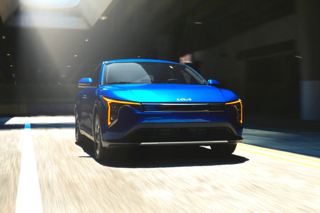 오매불망 기다렸는데 "드디어 나왔다"… 508마력 괴물급 성능의 SUV 6 Kia 2024 LA Auto Show EV9 GT Unveiled (6)