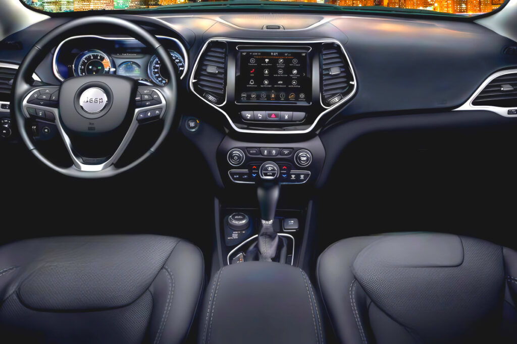 Possible Jeep Cherokee revival (3)