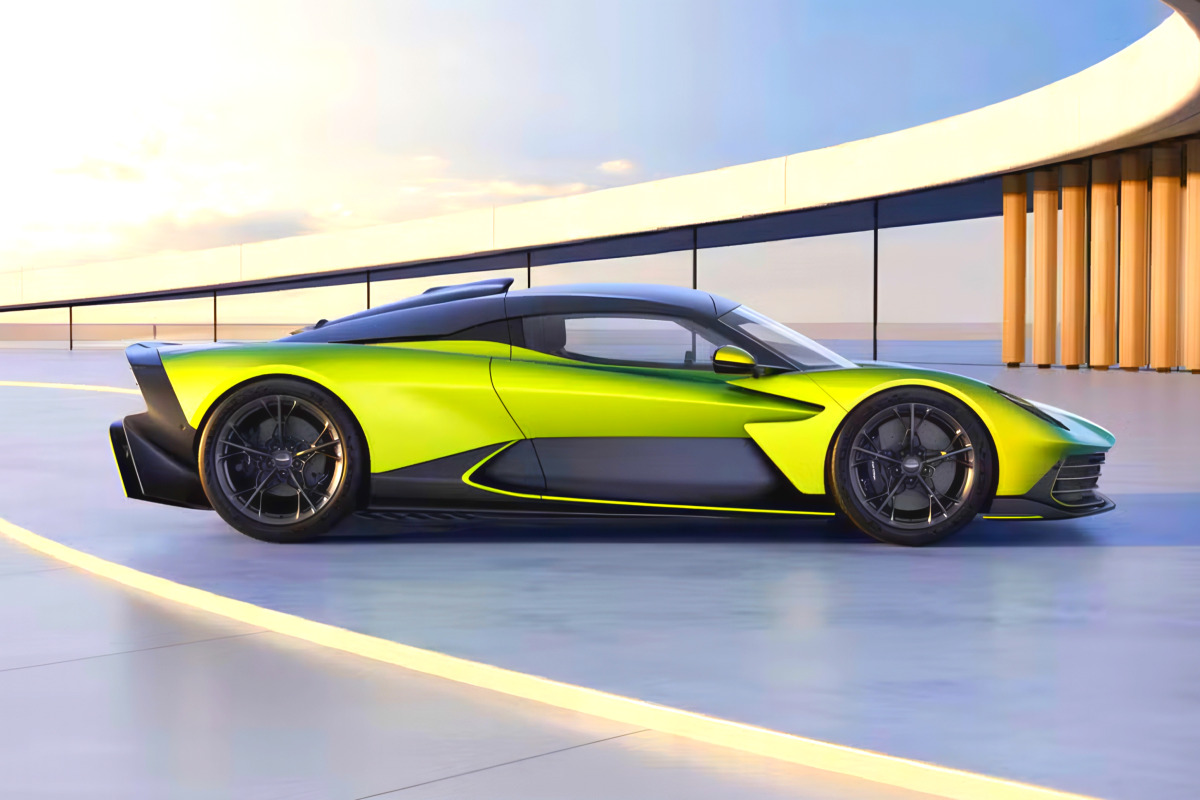 애스턴 마틴 테크 (Aston Martin Tech) 책임자는 마침내 페라리 법률 pih가 해결되면서 시작됩니다.