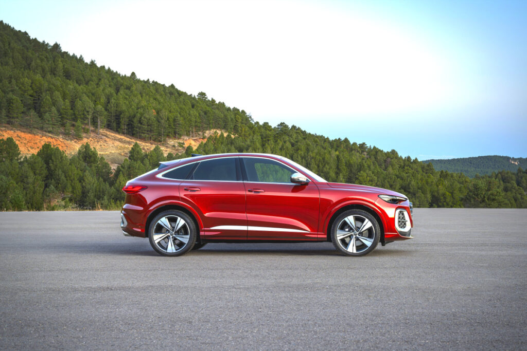 Audi unveils new Q5 Sportback